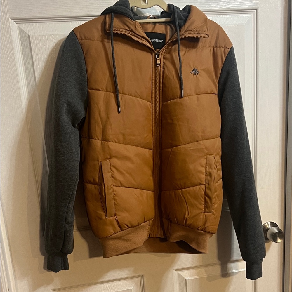 Aeropostale Men's Tan and Gray Puffer Jacket